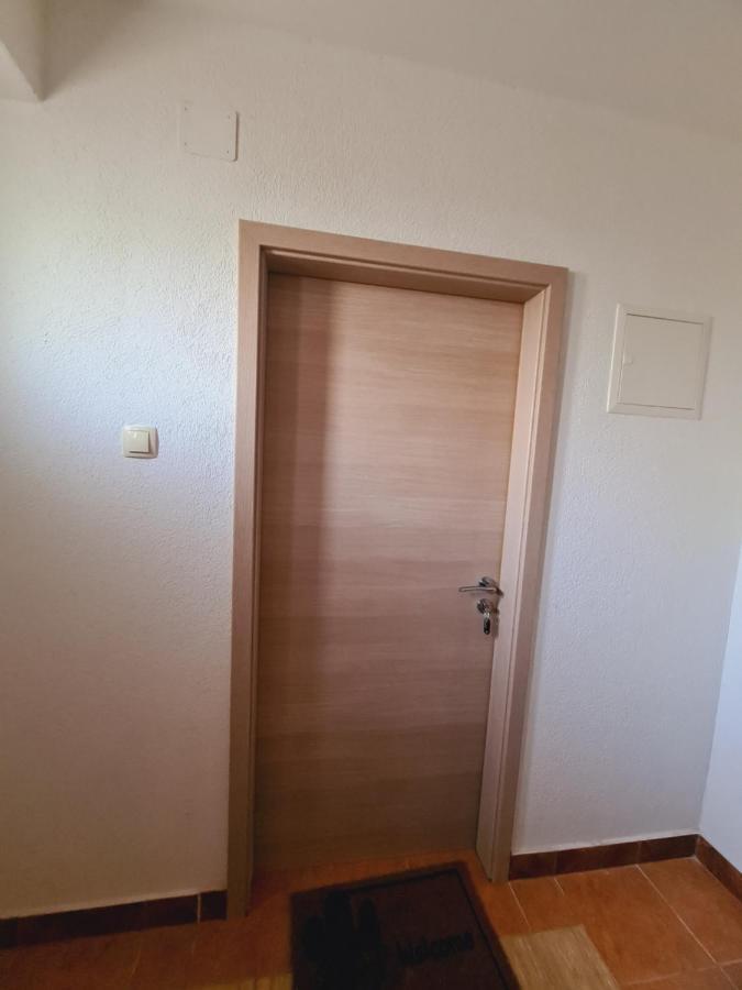 Apartmani Luka Crikvenica Exterior foto
